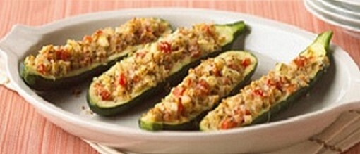 Zucchini relleno con queso de cabra