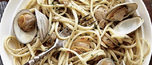 Linguine con salsa de almeja blanca