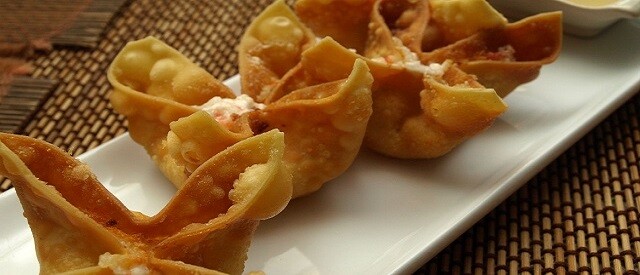 Crab Rangoon (Cream Cheese Wontons)