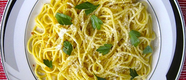 Espaguetis aglio e olio